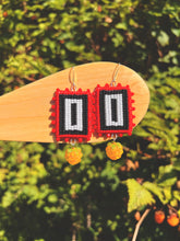 Load image into Gallery viewer, Ma̱ḵ’ooxs xs&#39;yaana̱ḵ&#39;a̱lmoos - yellow salmonbbs