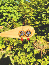 Load image into Gallery viewer, Ma̱ḵ’ooxs iłeetk - red salmonbbs